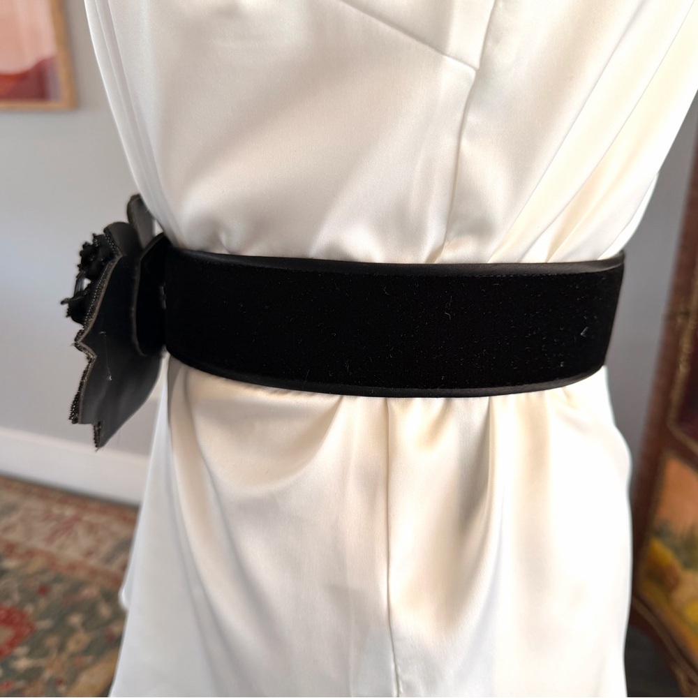 Magid Black Beaded Floral Belt - Picture 5 of 11